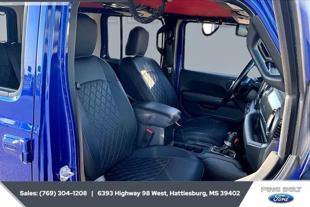 Used 2020 Jeep Wrangler Unlimited Sahara image 6