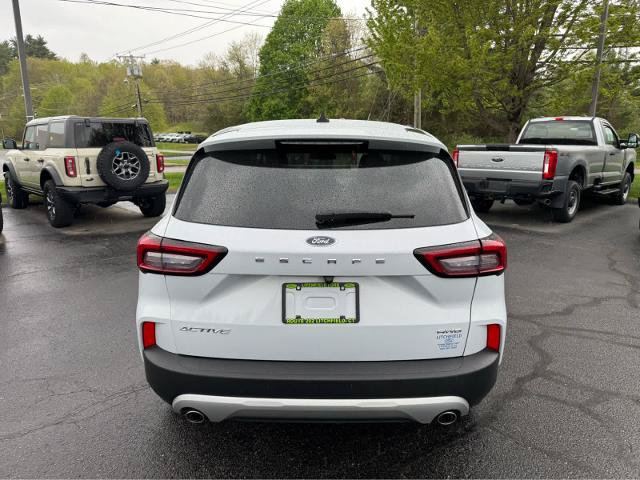Certified 2025 Ford Escape Active w/ Cold Weather Package AWD/4WD image 4