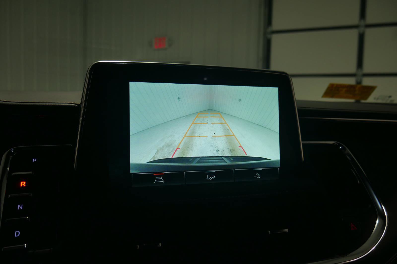 Used 2022 GMC Yukon AT4 w/ Max Trailering Package image 23