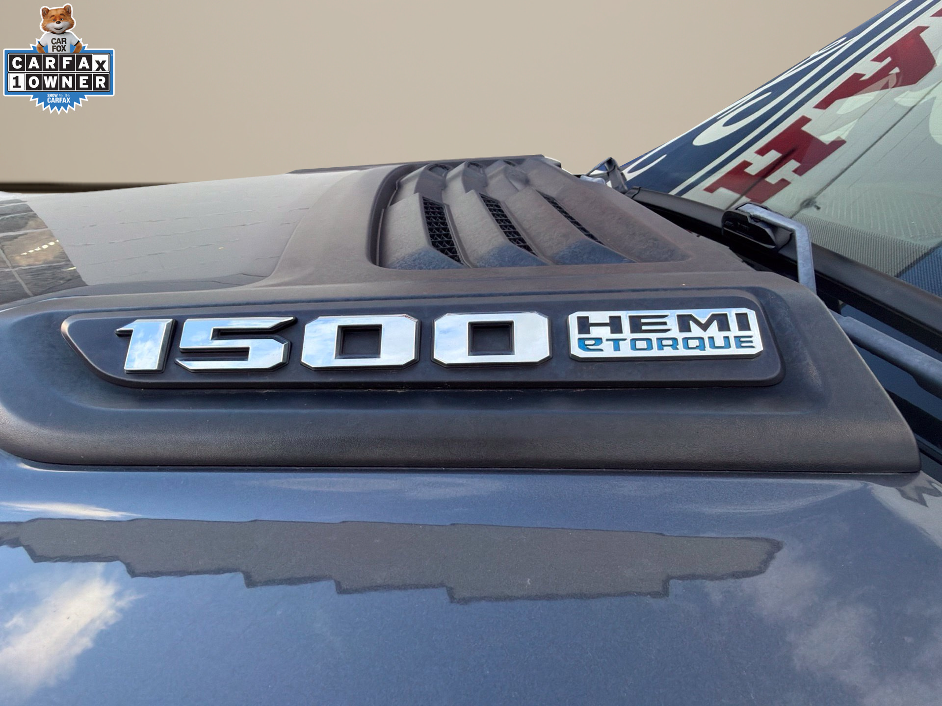 Used 2021 RAM 1500 Laramie w/ Sport Appearance Package AWD/4WD image 19