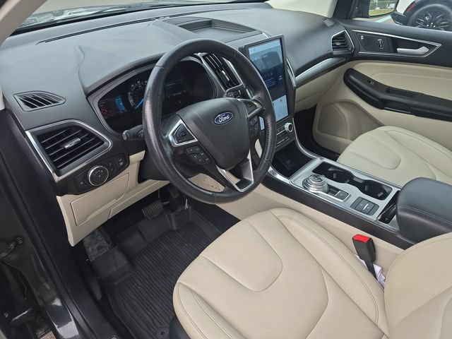 Certified 2022 Ford Edge Titanium w/ Class II Trailer Tow Package AWD/4WD image 15