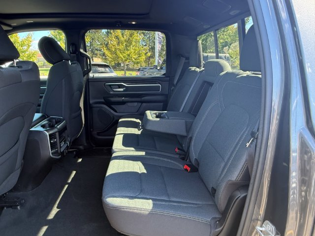 Used 2022 RAM 1500 Big Horn AWD/4WD image 9