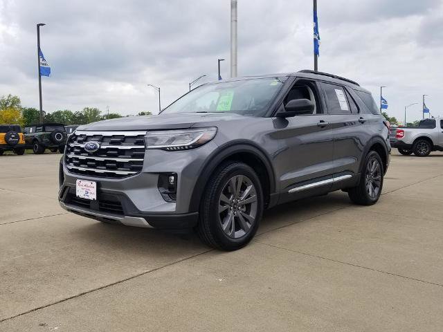 Certified 2025 Ford Explorer Active w/ Active Comfort Package AWD/4WD image 7