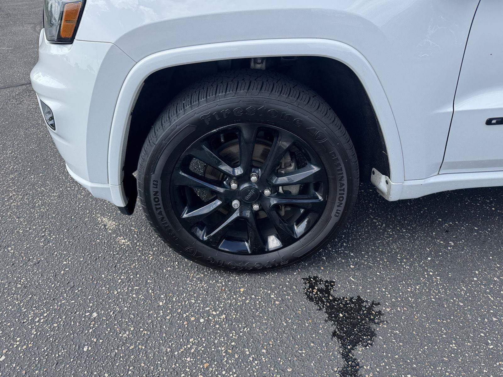 Used 2020 Jeep Grand Cherokee Altitude AWD/4WD image 13