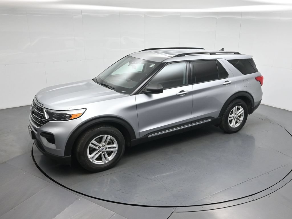 Certified 2022 Ford Explorer XLT RWD image 58