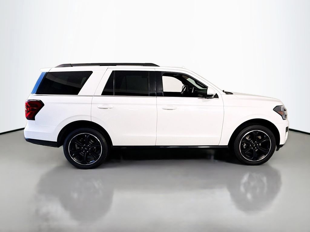 Certified 2022 Ford Expedition Limited image 6