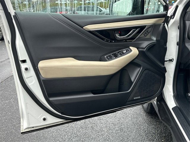 Used 2022 Subaru Outback Limited image 10