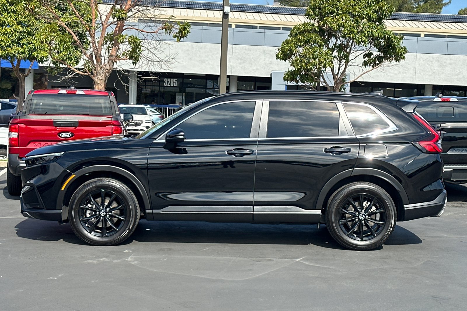 Used 2025 Honda CR-V Sport-L image 9