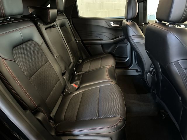 Certified 2025 Ford Escape ST-Line Elite image 29