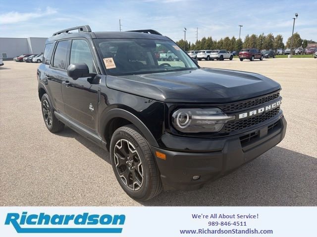 Certified 2025 Ford Bronco Sport Outer Banks w/ Outer Banks Tech Package+ AWD/4WD image 1