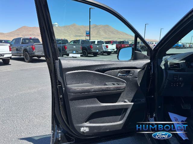 Used 2023 Honda Ridgeline Black Edition image 11
