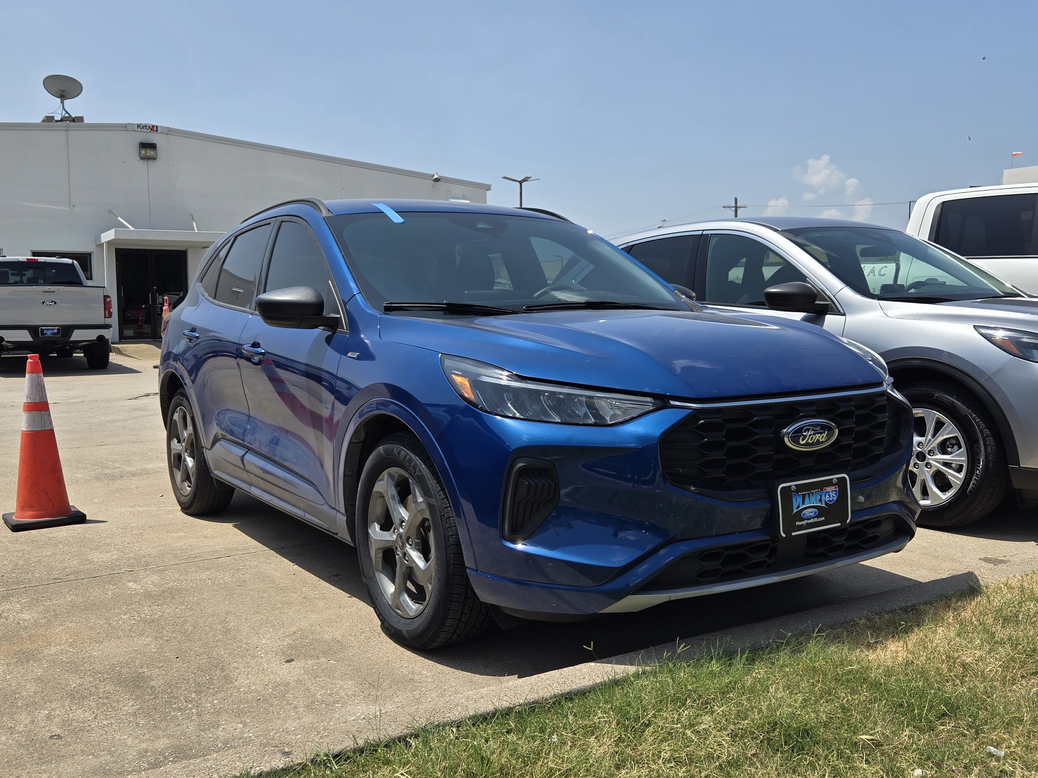 Certified 2023 Ford Escape ST-Line w/ Tech Pack #1 FWD image 1