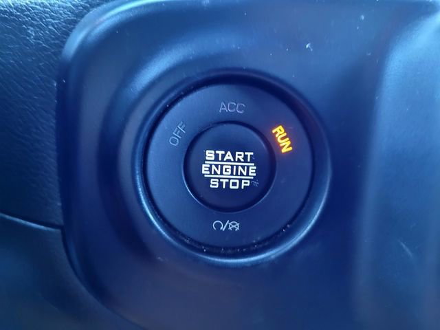 Used 2021 Jeep Gladiator Willys image 18