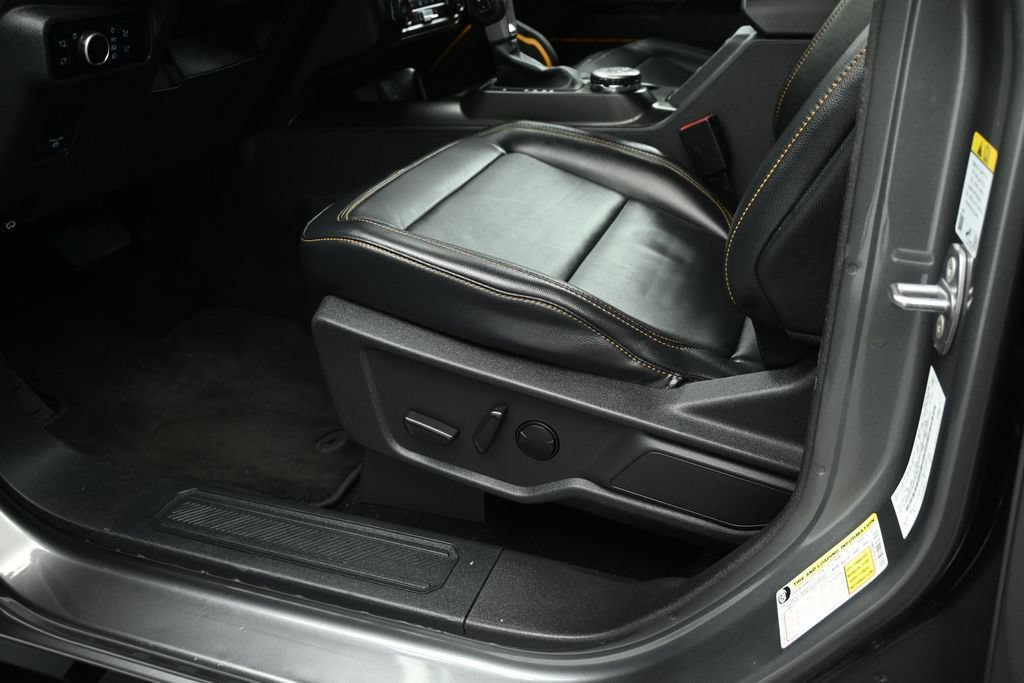 Certified 2023 Ford Bronco Badlands AWD/4WD image 8