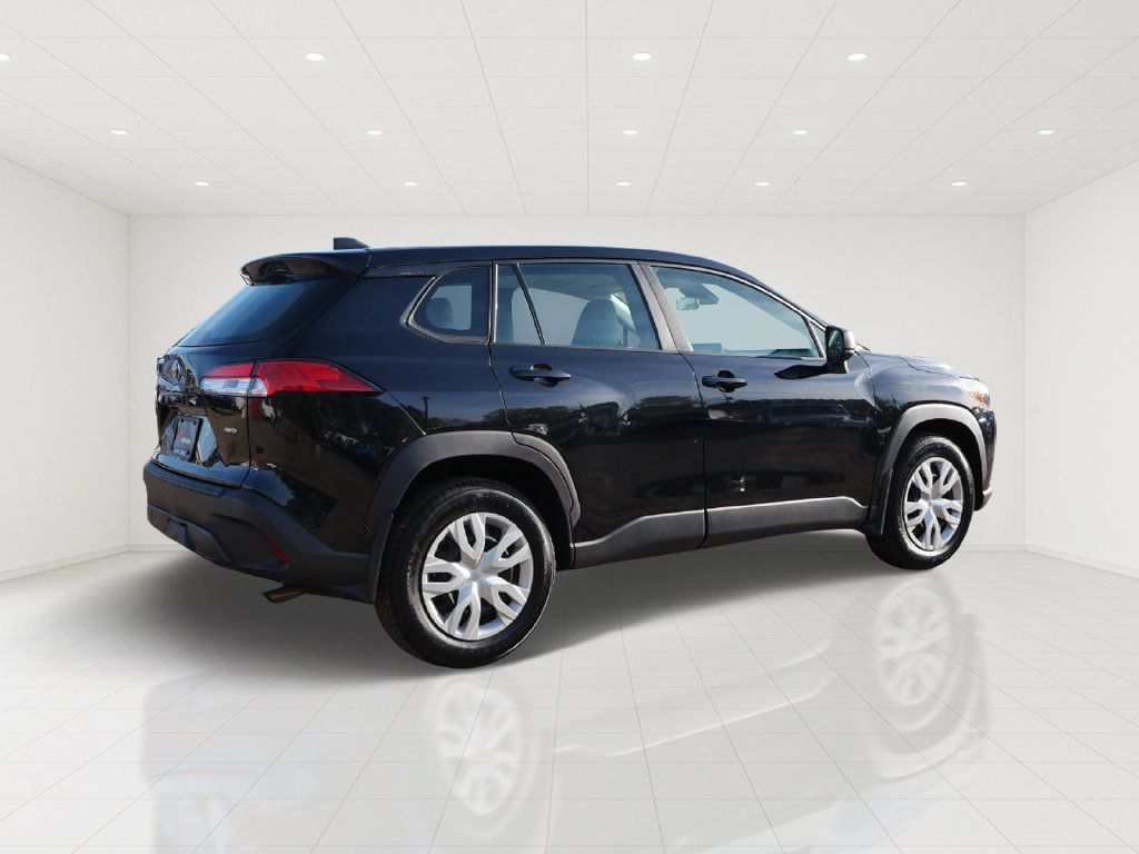 Used 2022 Toyota Corolla Cross L AWD/4WD image 5