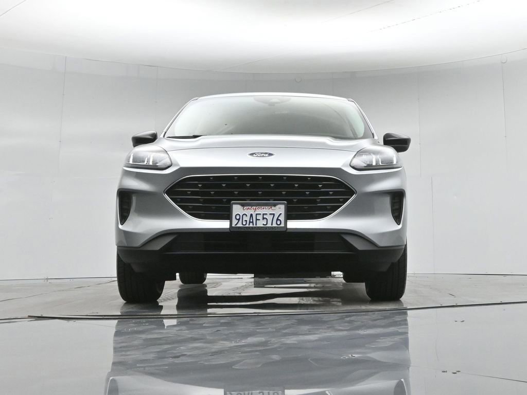 Certified 2022 Ford Escape SE w/ SE Sport Appearance Package image 33