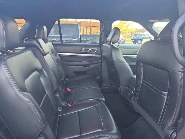 Certified 2019 Ford Explorer XLT w/ Equipment Group 202A AWD/4WD image 20