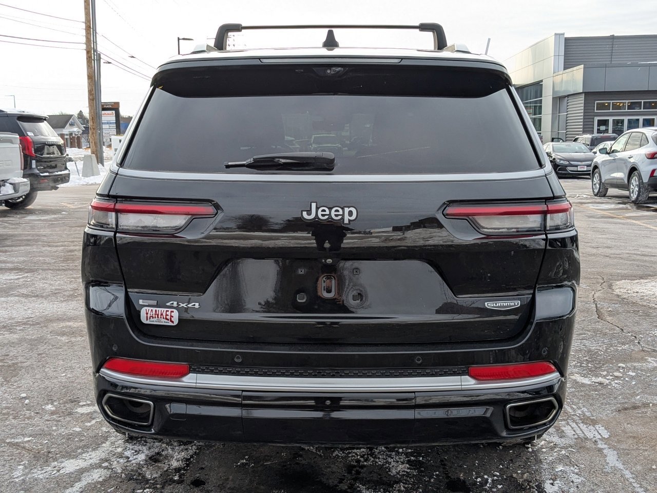 Used 2021 Jeep Grand Cherokee L Summit w/ Advanced Protech Group IV image 4