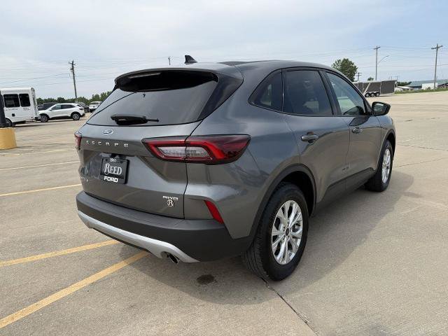 Certified 2025 Ford Escape Active AWD/4WD image 9