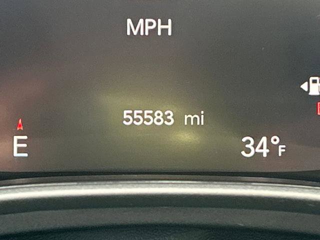 Used 2024 Chrysler Pacifica Touring-L image 23