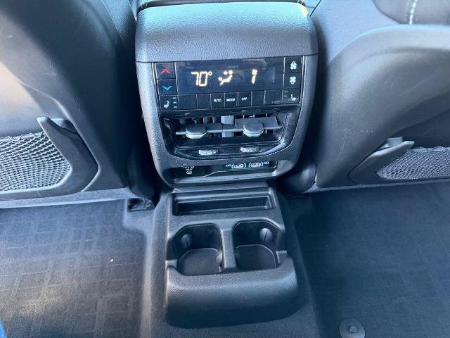 Used 2023 Jeep Grand Cherokee L Limited w/ Luxury Tech Group II AWD/4WD image 11