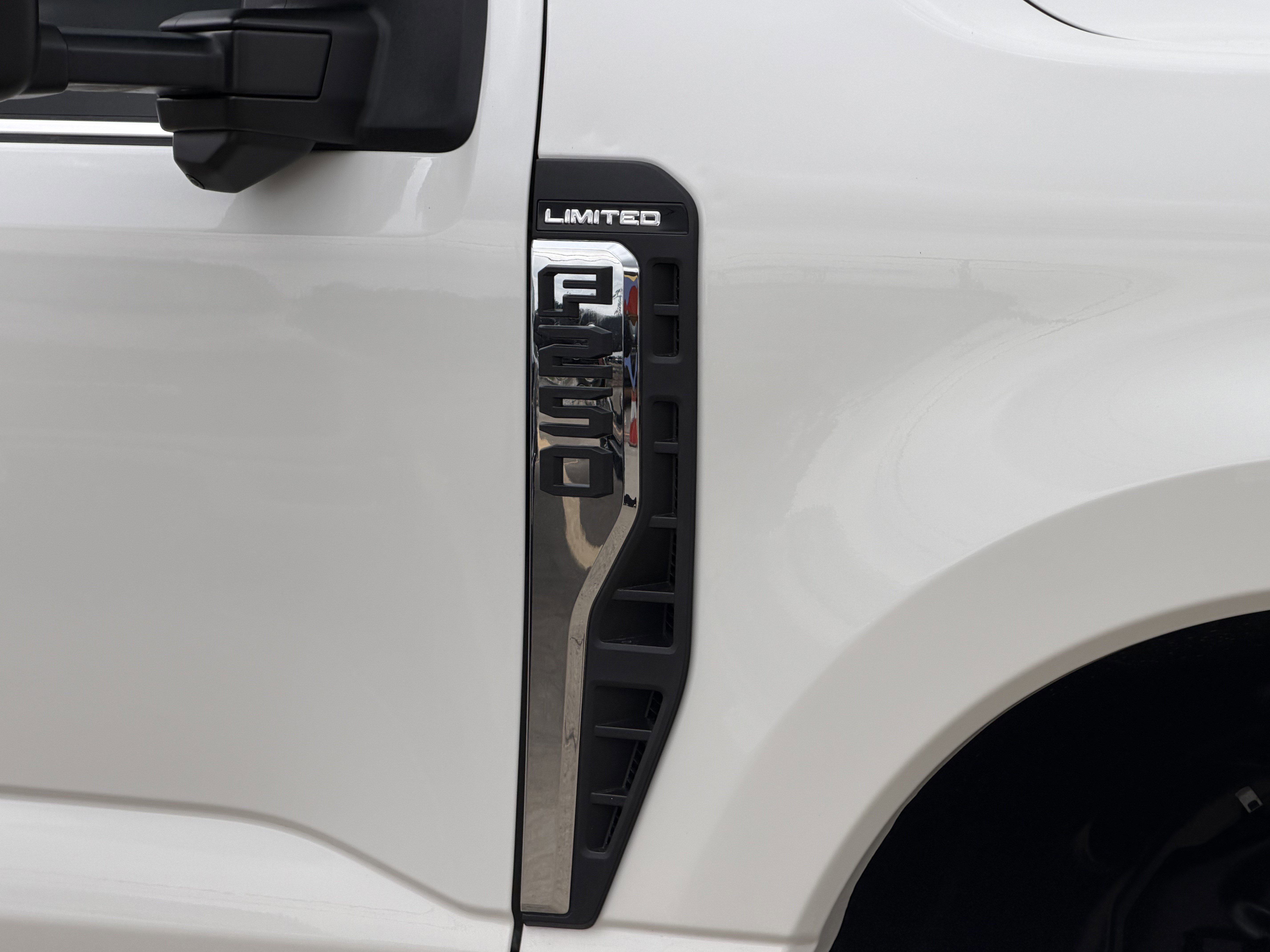 Certified 2024 Ford F250 Limited w/ FX4 Off-Road Package image 10