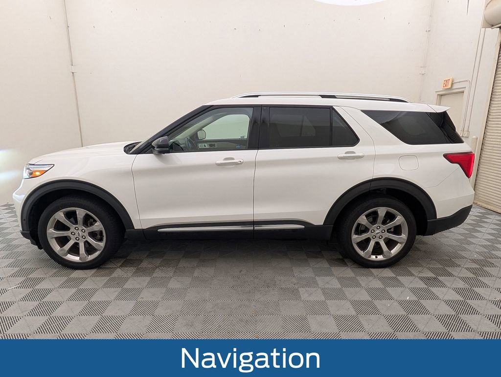 Certified 2020 Ford Explorer Platinum w/ Premium Technology Package AWD/4WD image 11