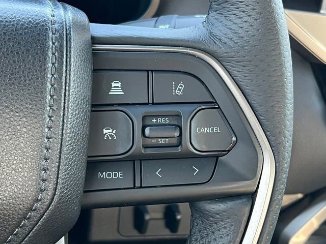 Used 2025 Toyota Tundra Limited image 27