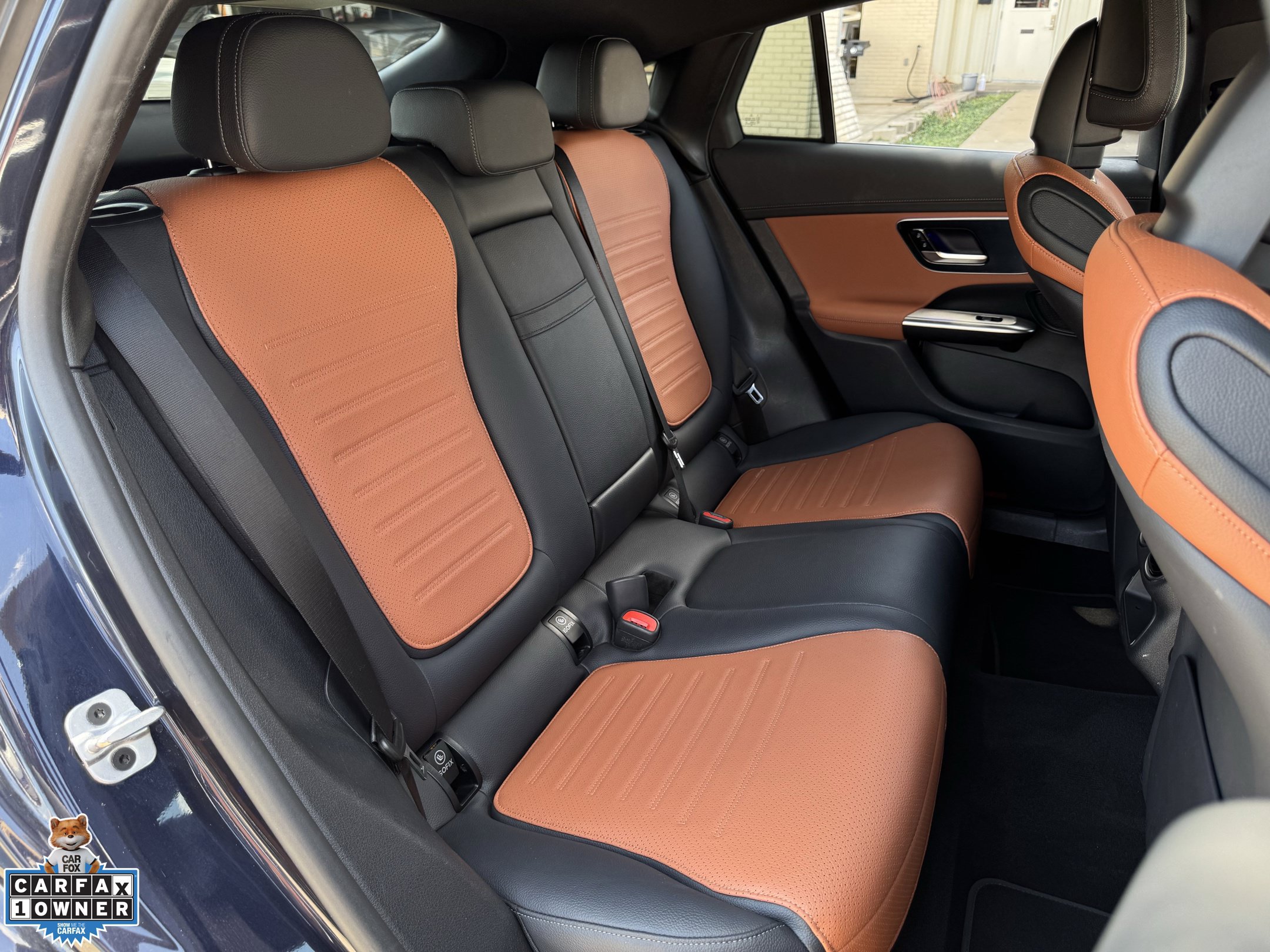 Used 2024 Mercedes-Benz GLC 300 4MATIC image 30