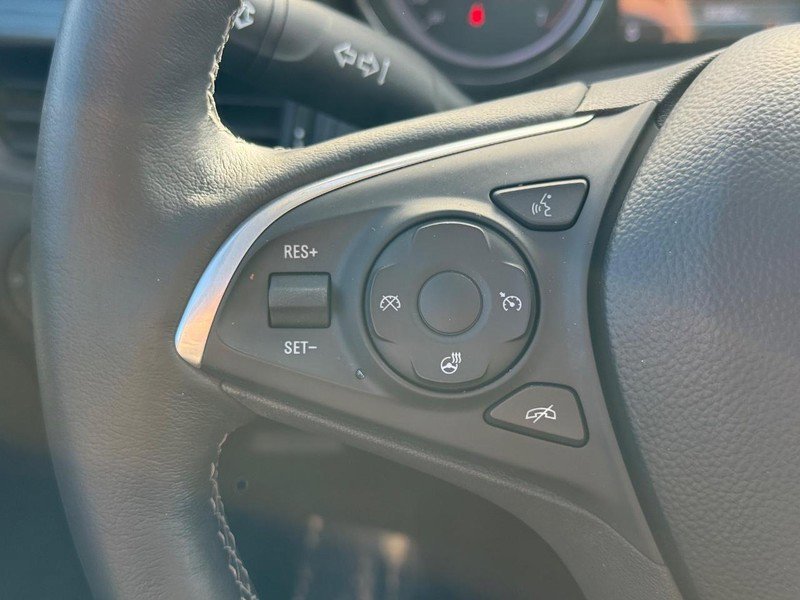 Used 2020 Buick Envision Essence w/ Experience Buick Package image 19