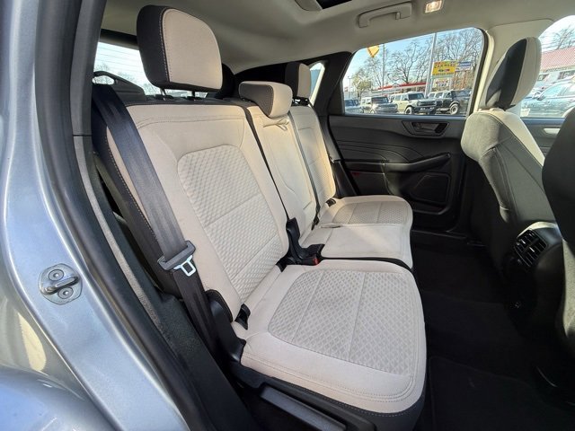 Certified 2022 Ford Escape SE w/ SE Sport Appearance Package image 17