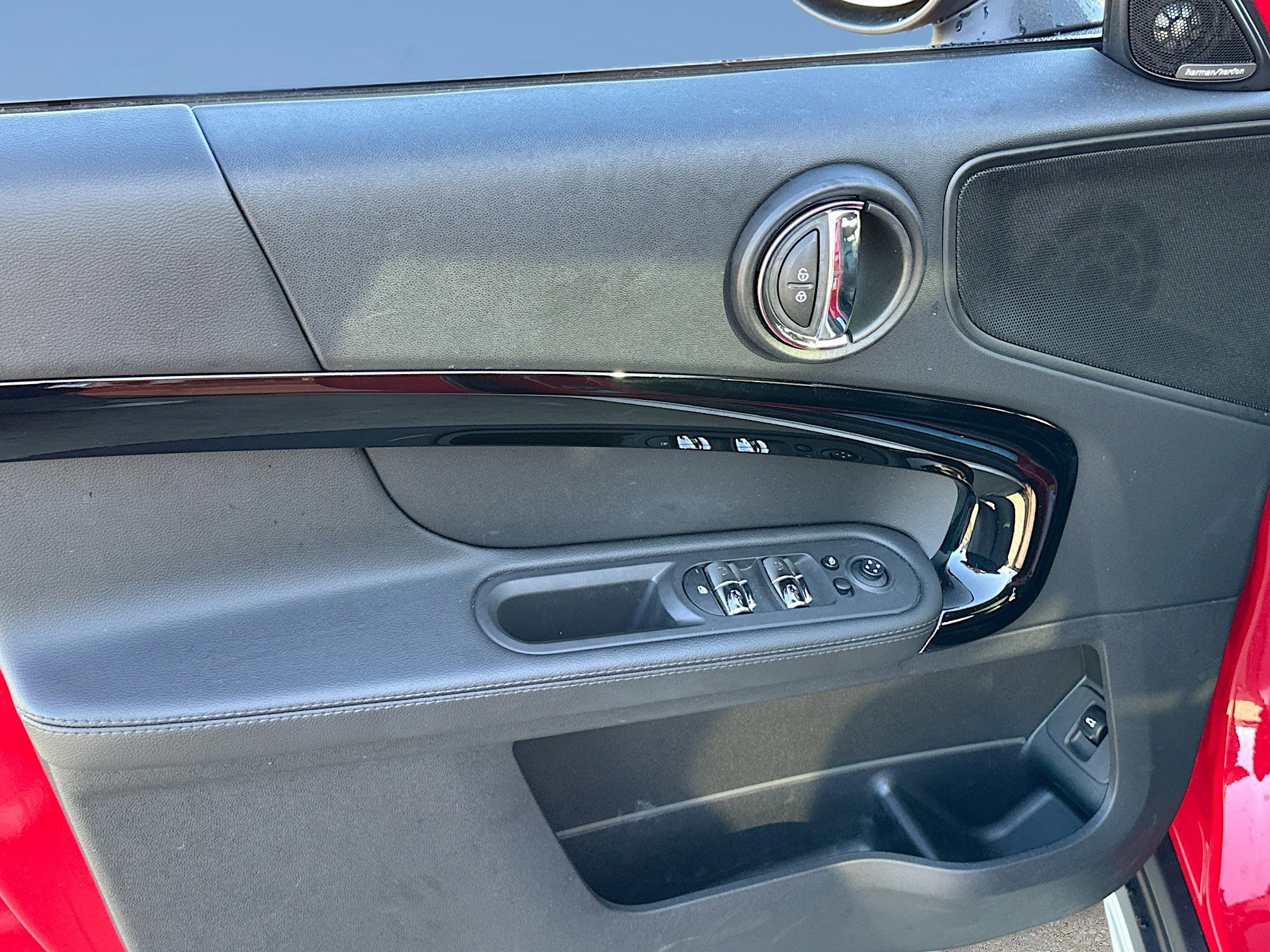 Used 2019 MINI Cooper Countryman S w/ Premium Package image 17