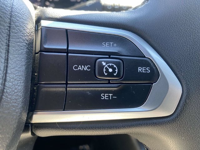 Used 2024 Jeep Compass Latitude AWD/4WD image 21