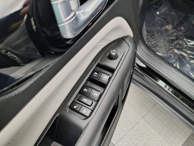 Used 2022 Jeep Compass Limited AWD/4WD image 18