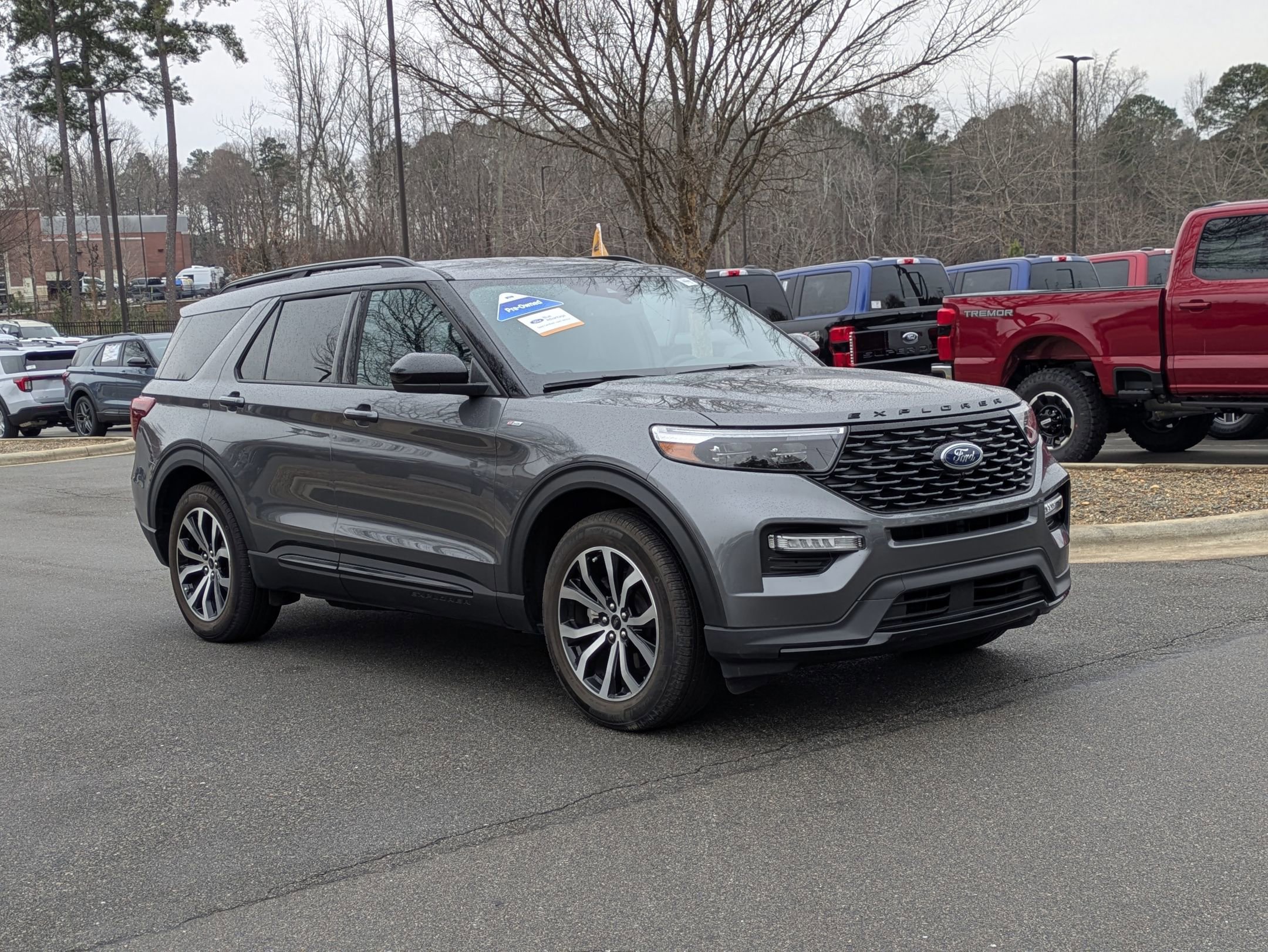 Certified 2024 Ford Explorer ST-Line w/ Class IV Trailer Tow Package image 8