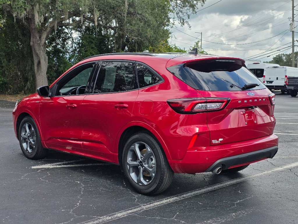 Certified 2023 Ford Escape ST-Line w/ Tech Pack #1 FWD image 13