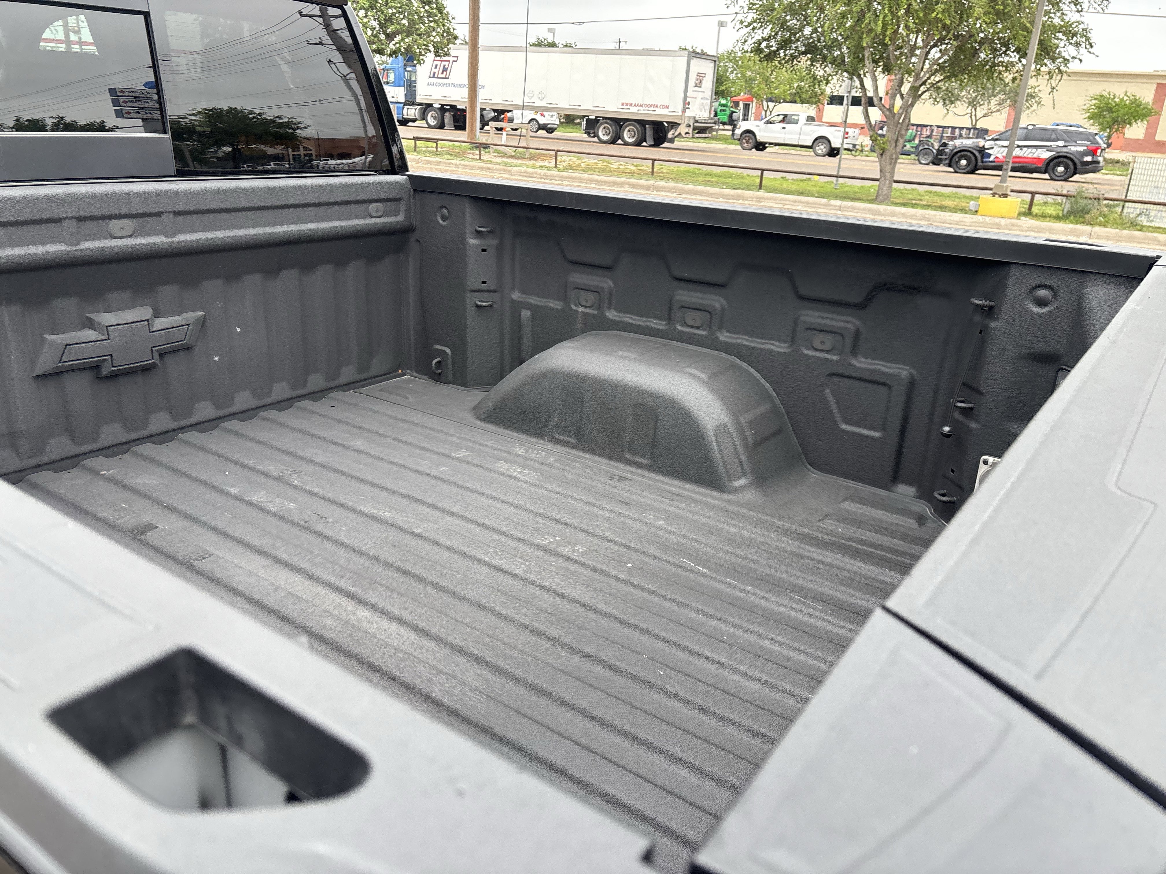 Used 2023 Chevrolet Silverado 1500 RST RWD image 18