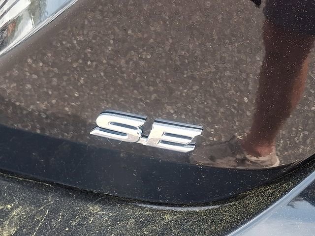 Used 2024 Toyota Camry SE FWD image 30