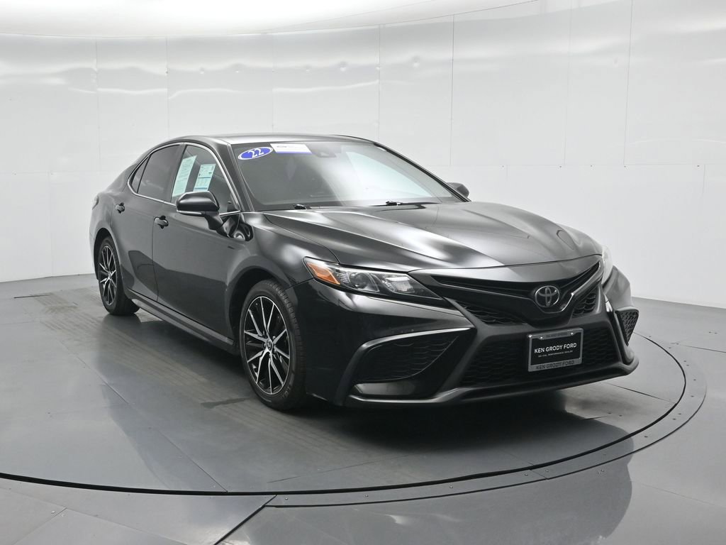 Used 2022 Toyota Camry SE image 23