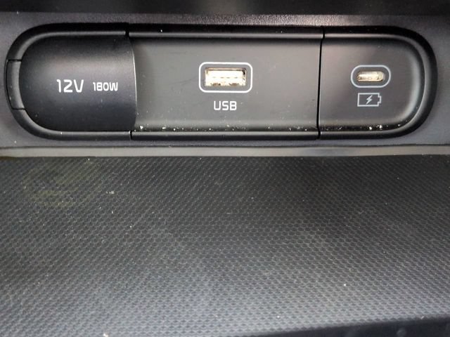 Used 2025 Kia Soul S FWD image 22