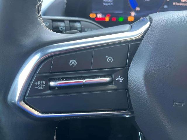Used 2024 Chevrolet Equinox EV LT FWD image 19