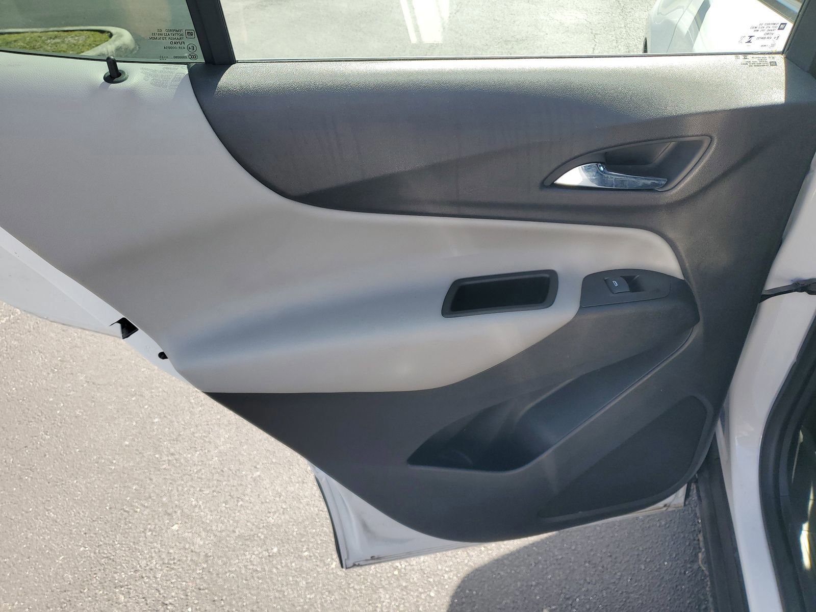 Used 2024 Chevrolet Equinox LS FWD image 8