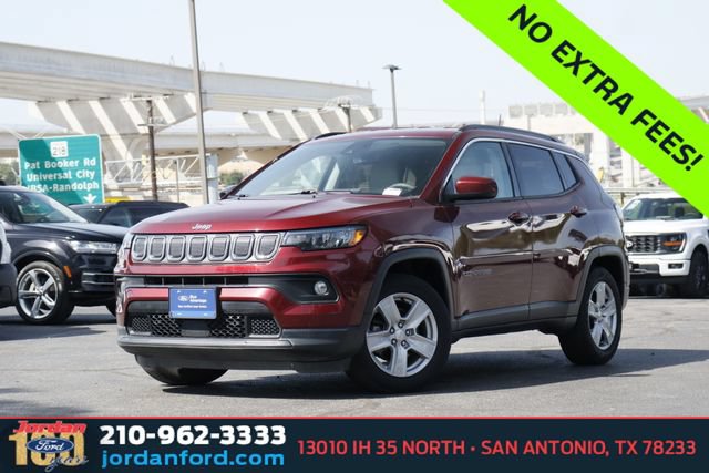 Used 2022 Jeep Compass Latitude FWD image 1