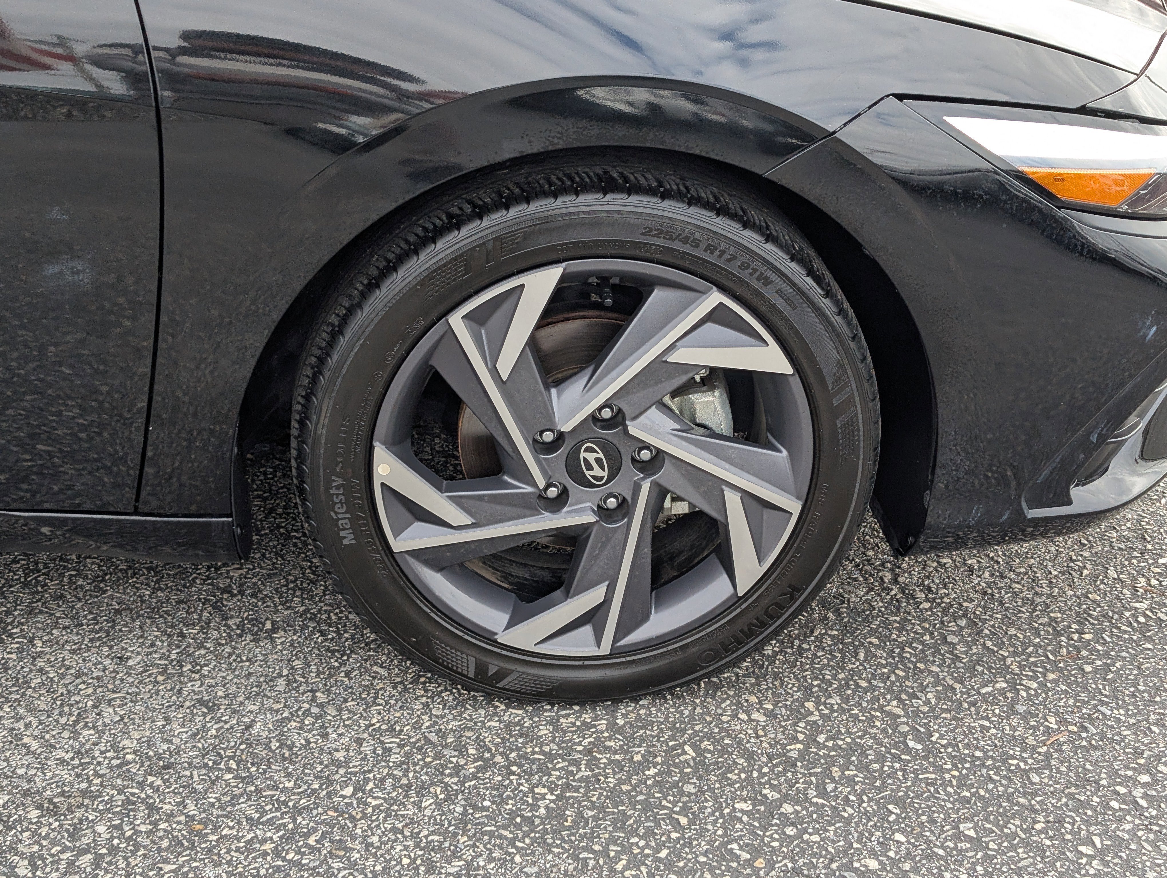 Used 2025 Hyundai Elantra SEL image 12