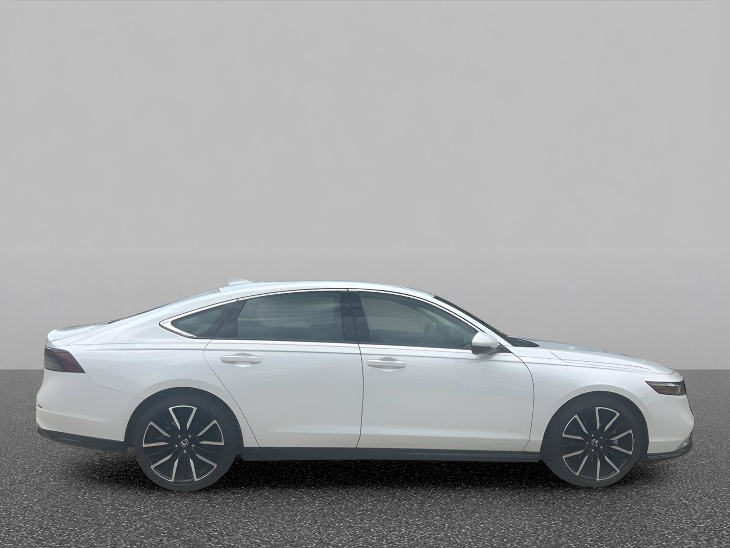 Used 2025 Honda Accord Touring image 7