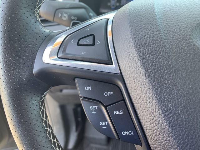 Certified 2022 Ford Edge ST image 26