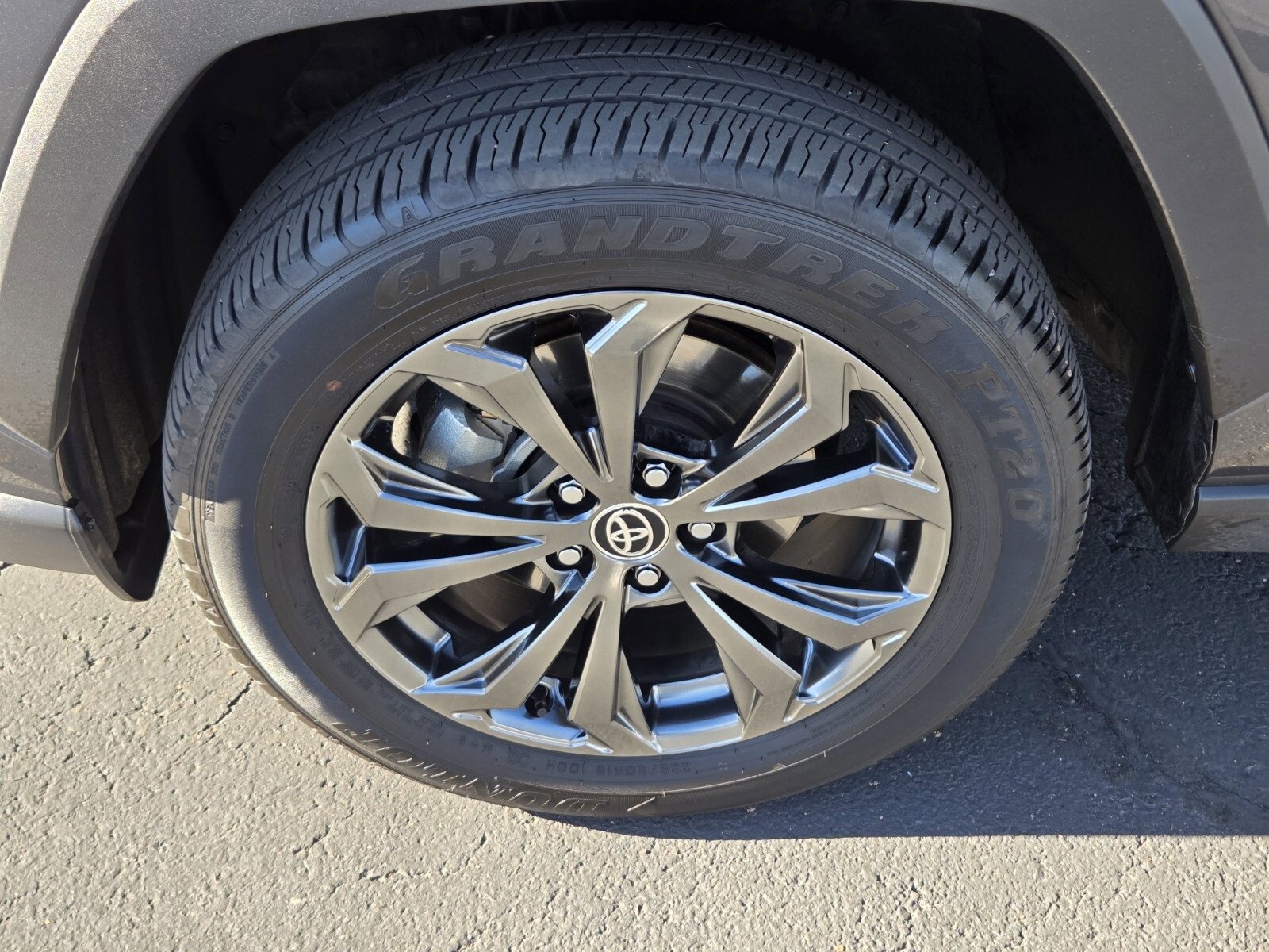 Used 2024 Toyota RAV4 Limited image 9