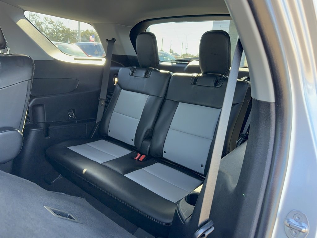 Certified 2022 Ford Explorer XLT w/ Equipment Group 202A image 13