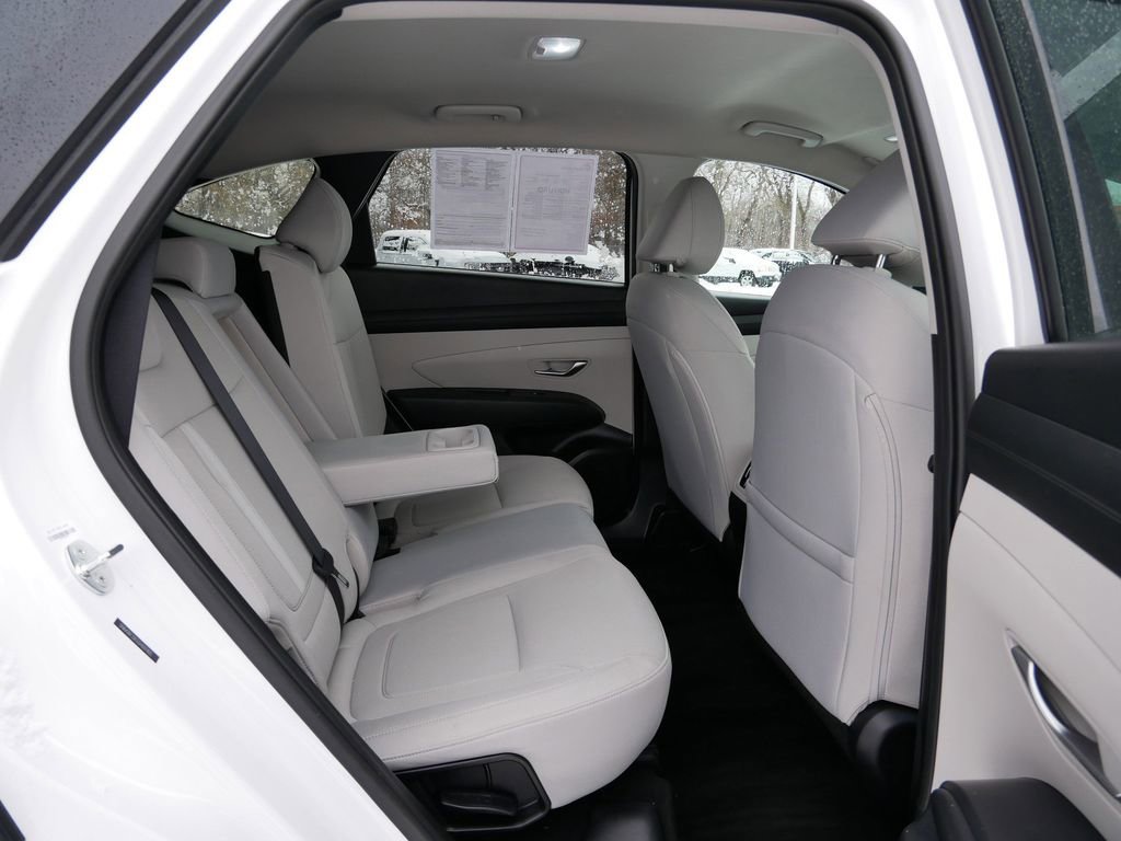 Used 2025 Hyundai Tucson SEL AWD/4WD image 9