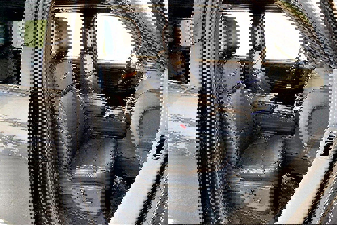 Certified 2025 Ford Expedition Tremor image 6